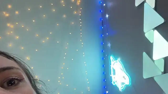 Snapshot of icy_pisces chatting on 09-23-25, 06:26 icy pisces online show from 09-23-25, 06:26