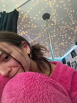 icy pisces online show from 12-14-25, 07:47