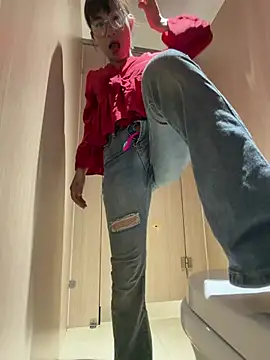 wemroudeyu online show from 04-08-26, 02:18