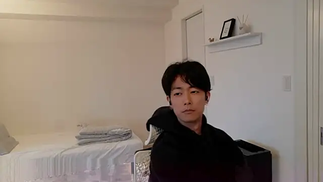 StuddedCatechin online show from 10-20-25, 07:20