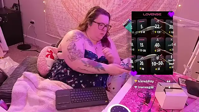 brookenicole3003 online show from 04-15-26, 01:55