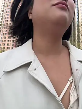 Fengbaby-555 online show from 04-12-26, 02:26