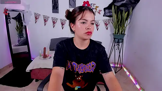 naughtypixie online show from 10-04-25, 05:20