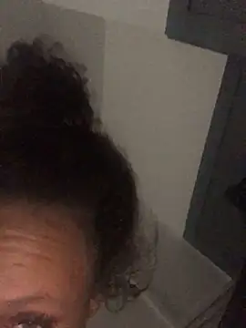 Snapshot of Welsh_Maya19X chatting on 09-18-25, 09:56 Welsh Maya19X online show from 09-18-25, 09:56