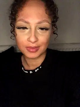 Snapshot of Welsh_Maya19X chatting on 09-23-25, 11:23 Welsh Maya19X online show from 09-23-25, 11:23