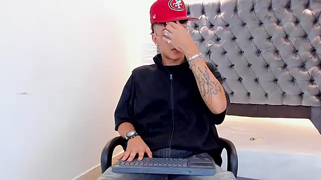 MARSHALL SPENCER online show from 04-07-26, 01:02