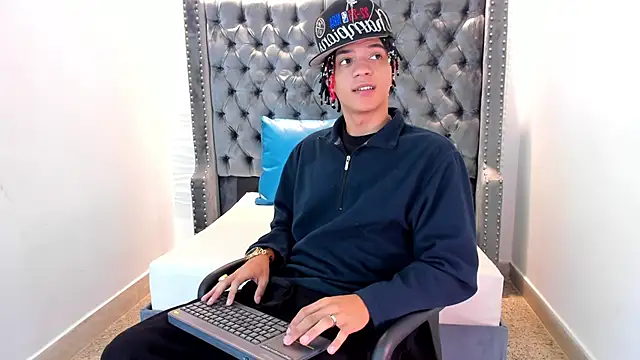 MARSHALL SPENCER online show from 11-17-25, 01:04