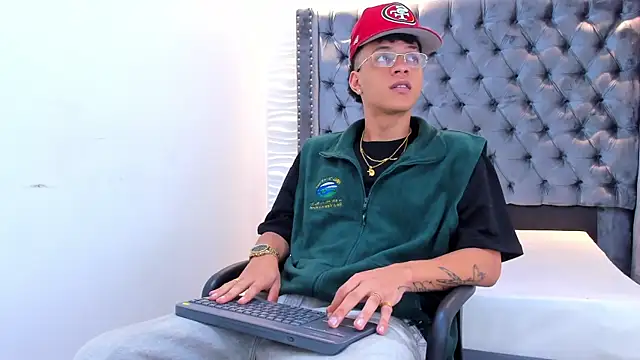 MARSHALL SPENCER online show from 04-11-26, 01:04