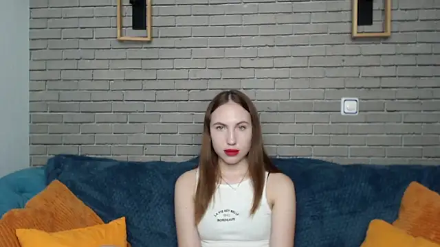 Snapshot of MellinGiG chatting on 10-05-25, 05:09 MellinGiG online show from 10-05-25, 05:09