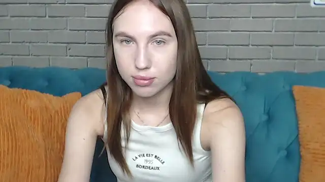 Snapshot of MellinGiG chatting on 09-14-25, 05:19 MellinGiG online show from 09-14-25, 05:19