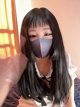 nayuta 777  online show from 11-21-25, 11:48