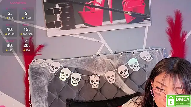 Emily Caprile online show from 10-08-25, 02:13