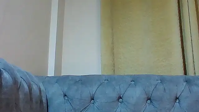 Snapshot of Amiblue_Xo chatting on 10-21-25, 10:09 Amiblue Xo online show from 10-21-25, 10:09