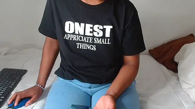 AshleyT255 online show from 11-05-25, 06:33