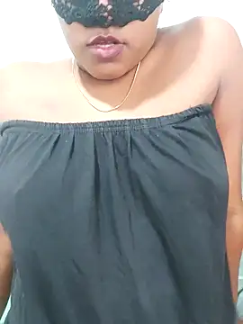 Snapshot of vinushi chatting on 09-30-25, 10:10 vinushi online show from 09-30-25, 10:10