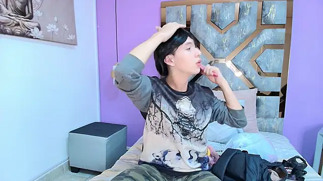 Electra Gosselin online show from 10-24-25, 01:21