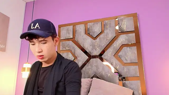 Electra Gosselin online show from 10-22-25, 12:15