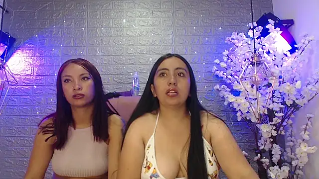 hottt girl lesbian online show from 12-01-25, 12:28