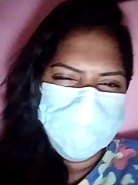 Snapshot of Tamil_Blackmoon chatting on 02-19-26, 07:44 Tamil Blackmoon online show from 02-19-26, 07:44