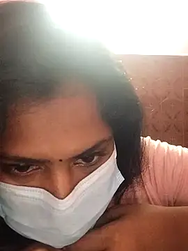 Snapshot of Tamil_Blackmoon chatting on 02-16-26, 06:39 Tamil Blackmoon online show from 02-16-26, 06:39