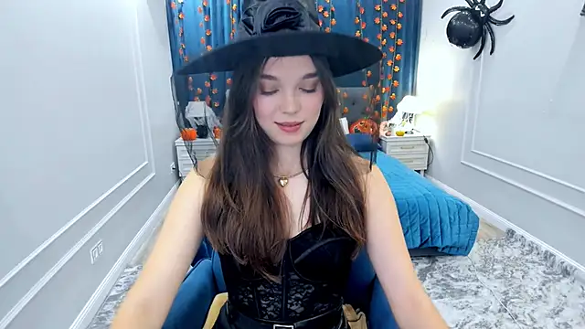 DivineAmour online show from 10-31-25, 02:30