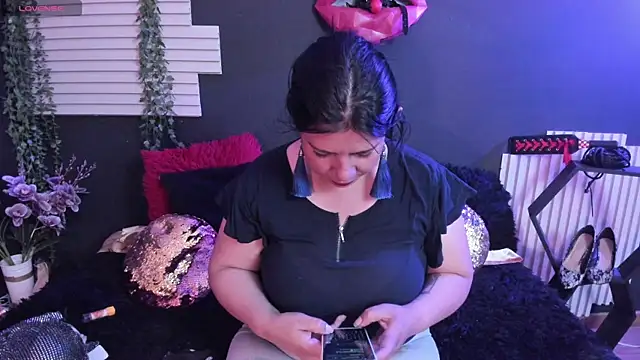 kinky momm online show from 07-10-26, 03:12