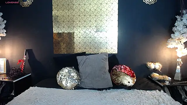 kinky momm online show from 10-13-25, 03:57