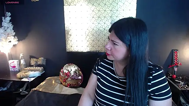 kinky momm online show from 03-23-26, 04:29