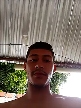 Snapshot of Boy_hot- chatting on 09-29-25, 03:28 Boy hot- online show from 09-29-25, 03:28