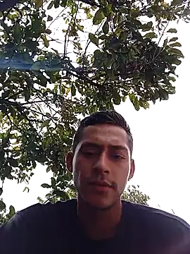 Snapshot of Boy_hot- chatting on 09-16-25, 07:15 Boy hot- online show from 09-16-25, 07:15