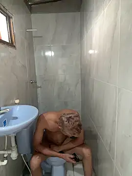 Snapshot of Boy_hot- chatting on 03-02-26, 08:49 Boy hot- online show from 03-02-26, 08:49