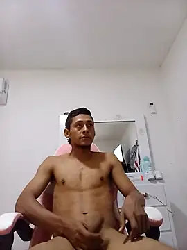 Snapshot of Boy_hot- chatting on 09-18-25, 04:26 Boy hot- online show from 09-18-25, 04:26