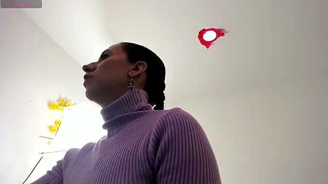 Biancamirage3 online show from 11-30-25, 06:36