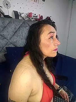 Shantey Laurent online show from 04-17-26, 01:47