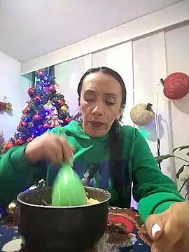 Shantey Laurent online show from 11-22-25, 12:43