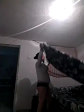 Shantey Laurent online show from 10-27-25, 09:32