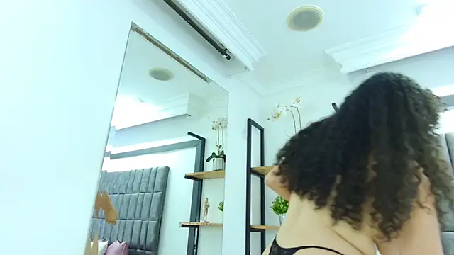 Skyler Fox  online show from 01-18-26, 08:23