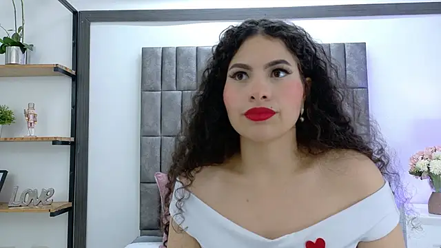 Skyler Fox  online show from 02-02-26, 08:30