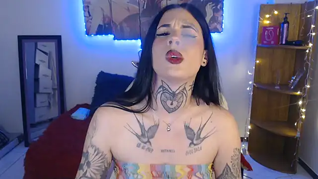 Maddy Vicius19 online show from 07-23-26, 02:42