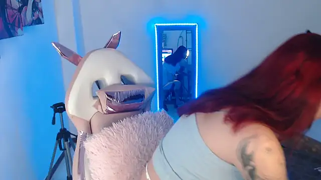 Maddy Vicius19 online show from 11-10-25, 08:58