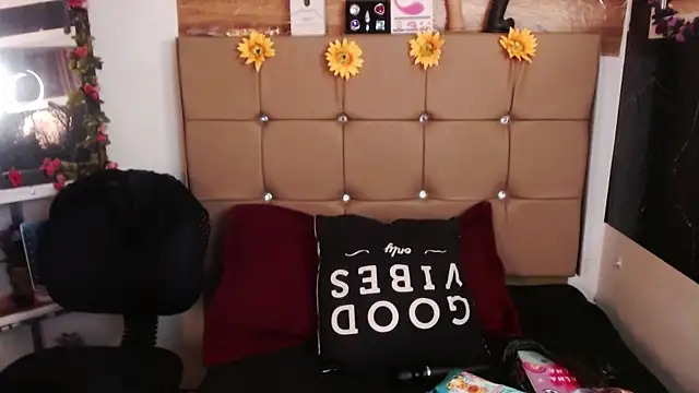 MIA  SPENCER online show from 01-10-26, 05:08