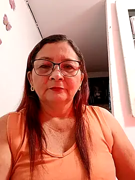 Snapshot of marfil_milf chatting on 10-15-25, 02:25 marfil milf online show from 10-15-25, 02:25