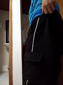 Snapshot of kittymutant99 chatting on 02-26-26, 01:22 kittymutant99 online show from 02-26-26, 01:22