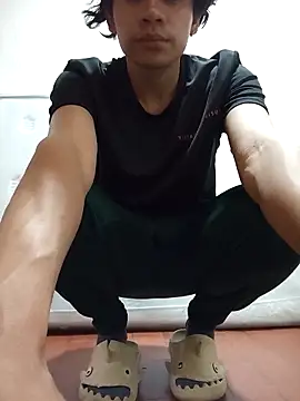 Snapshot of kittymutant99 chatting on 02-27-26, 07:03 kittymutant99 online show from 02-27-26, 07:03