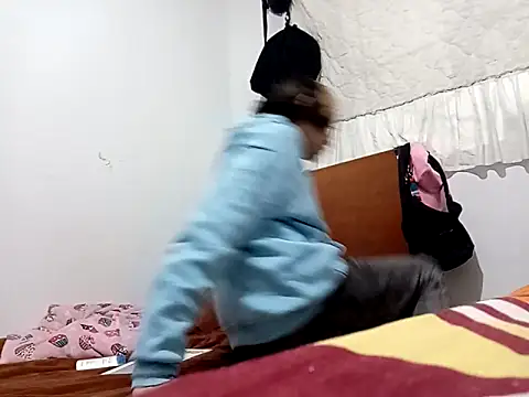 kittymutant99 online show from 11-05-25, 10:46