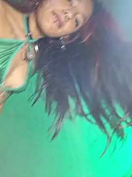 Snapshot of carolinerue chatting on 03-01-26, 07:25 carolinerue online show from 03-01-26, 07:25