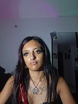 carolinerue online show from 11-05-25, 11:02