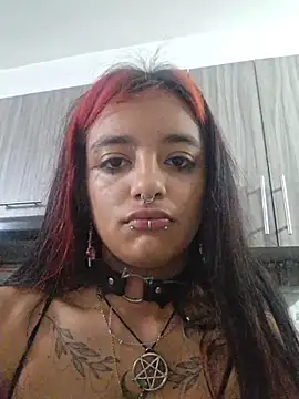 Snapshot of carolinerue chatting on 02-22-26, 11:06 carolinerue online show from 02-22-26, 11:06