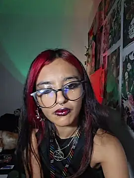 Snapshot of carolinerue chatting on 02-10-26, 10:58 carolinerue online show from 02-10-26, 10:58