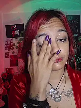 Snapshot of carolinerue chatting on 02-16-26, 01:10 carolinerue online show from 02-16-26, 01:10